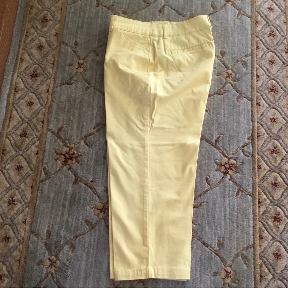 Women’s Croft & Barrow Capris